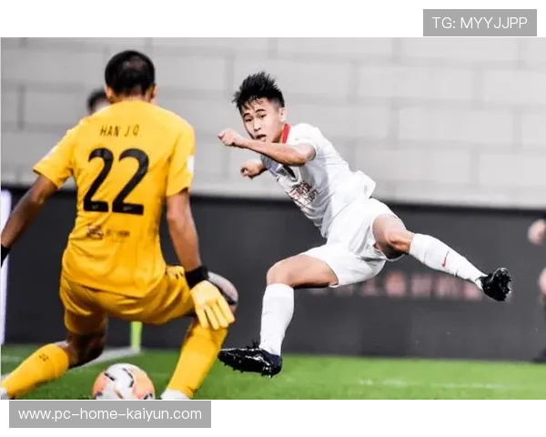 中超边路速度与突破训练：提高球员突破能力的关键训练方法