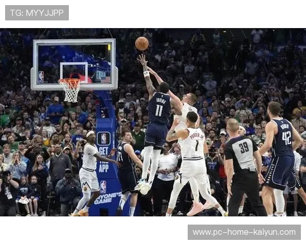 超级绝杀：比赛最后一秒的疯狂逆转！，最后一秒绝杀篮球