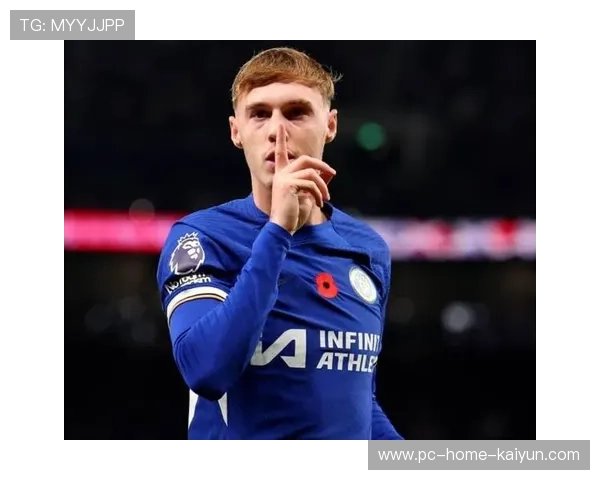 切尔西两翼齐飞，帕尔默接回敲精准射门