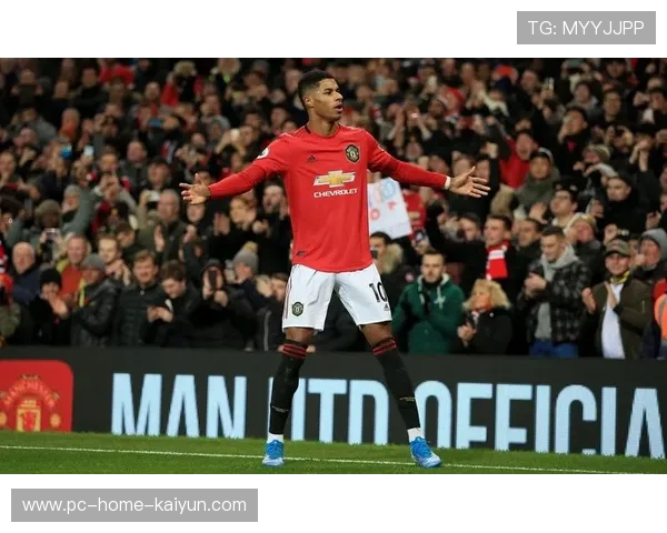 拉什福德弧顶远射直挂球网