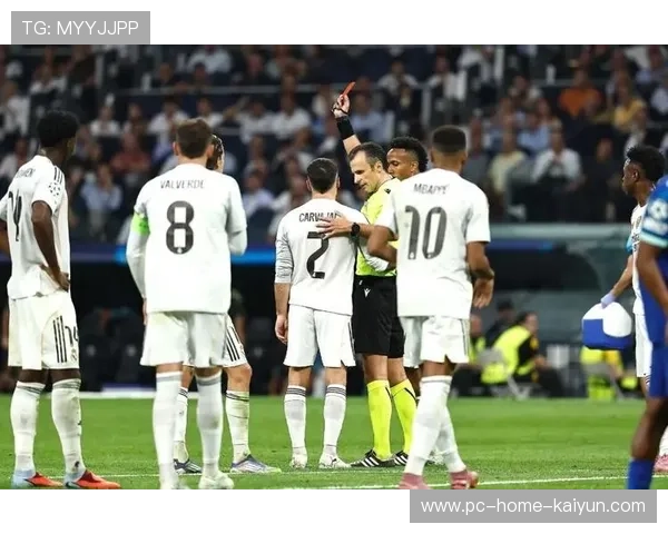 维尼修斯点球冷静命中皇马再提速